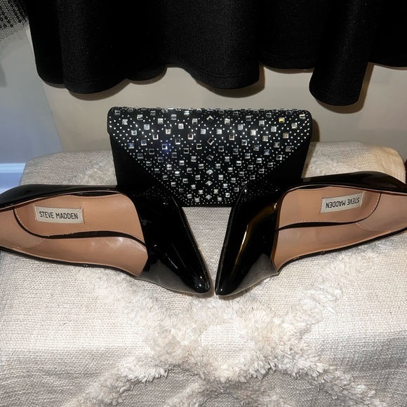 Steve Madden Black Sleek High Heels.
PayPal payments not accepted. - Picture 16 of 16